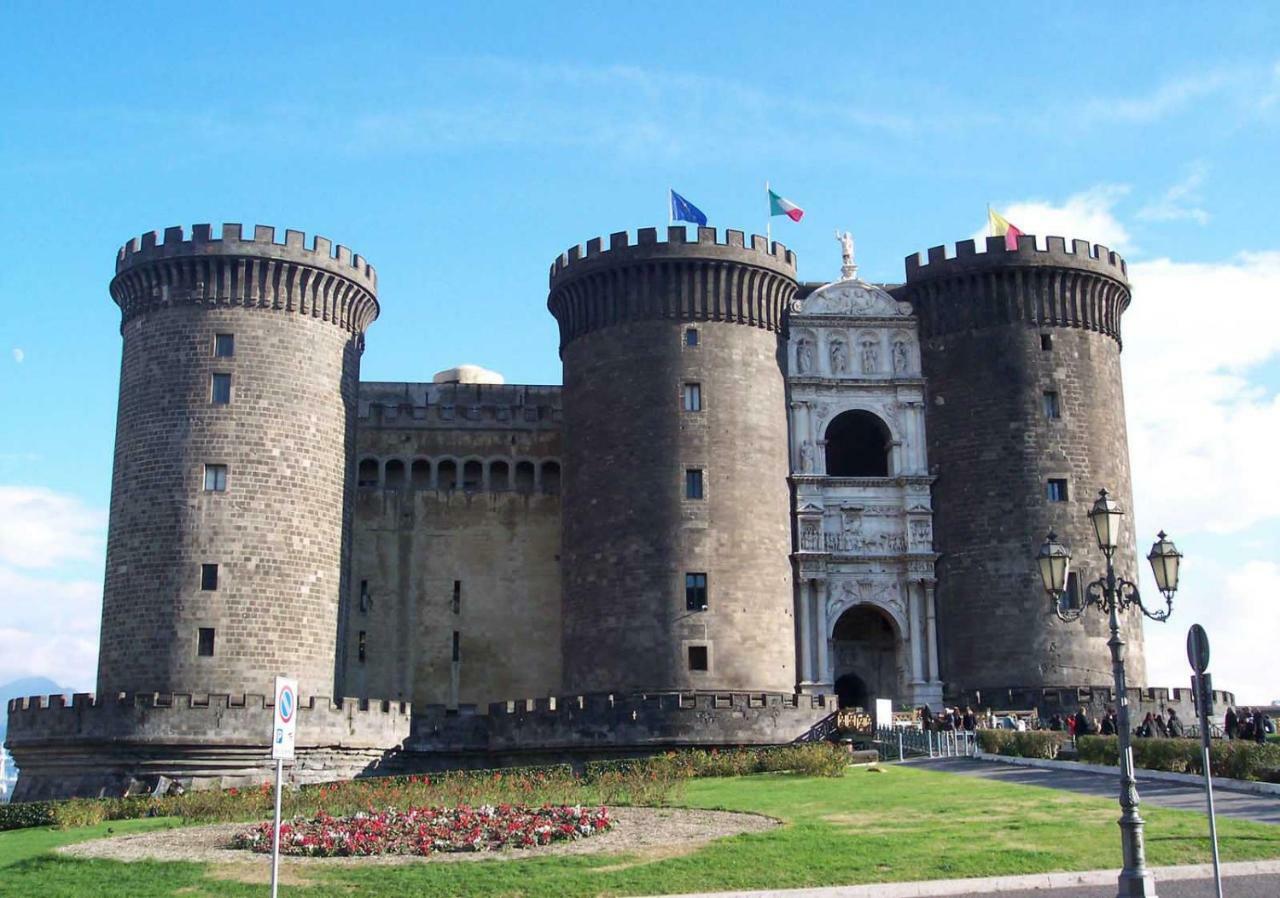 Le Torri Aragonesi 3* Neapel